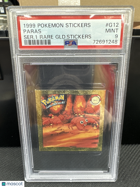 1999 PokéMon TCG Paras #G12 Serbian PSA 9