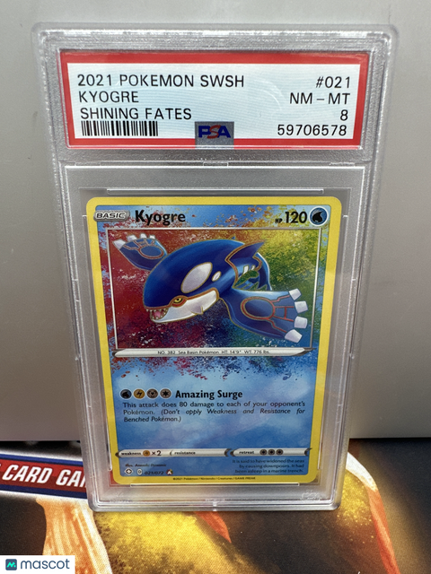 2021 PokéMon TCG Kyogre #021 PSA 8